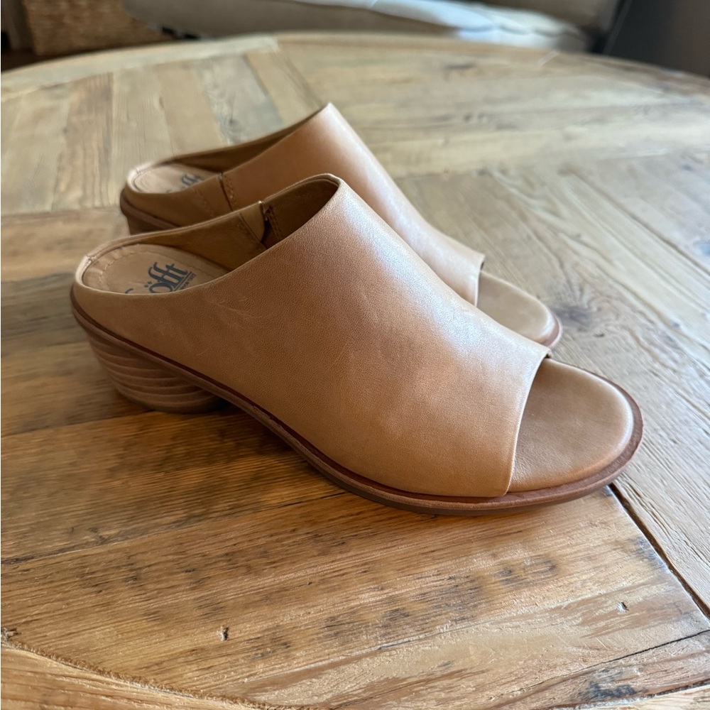 Sofft Size 8 Heeled Open Toe Mule, Camel Color. 2… - image 5